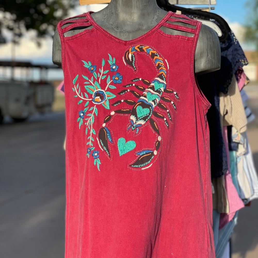Double D Ranch Tank